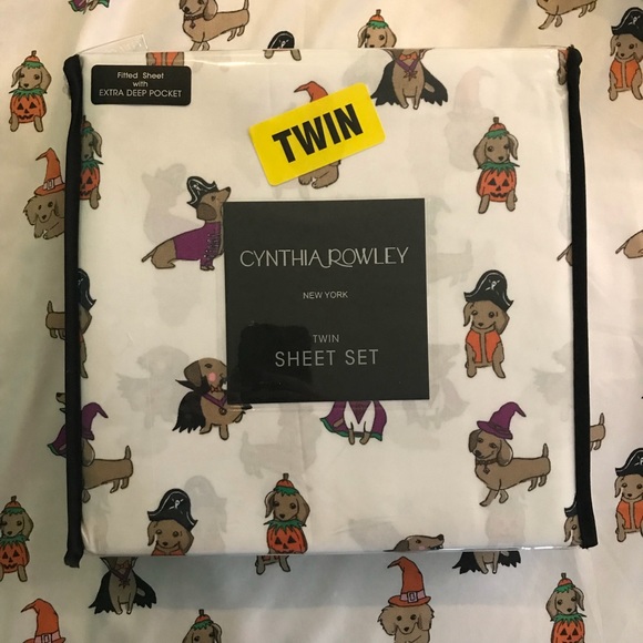 C. Rowley Twin Dachshund Halloween sheets Linens - Picture 2 of 5